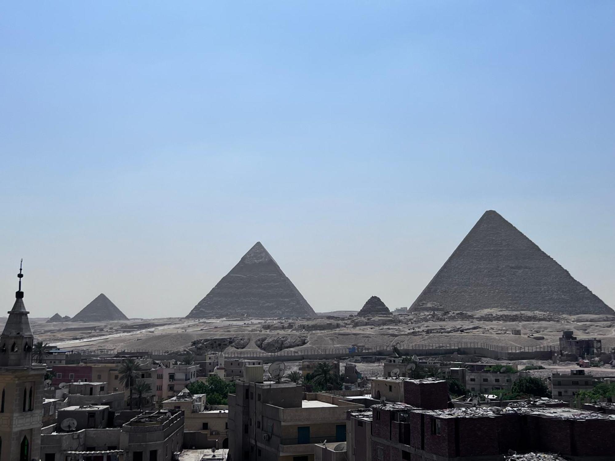 Pyramids 4* Cairo